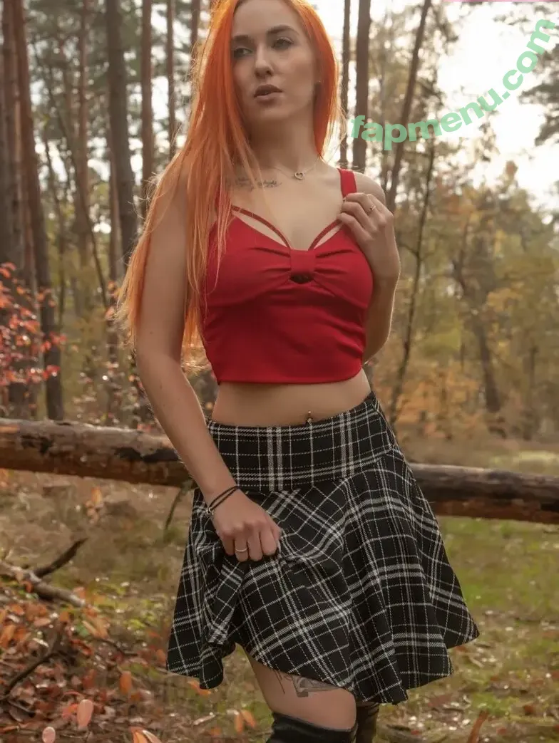 Pia_schaaka nude photo #0050 (Pia_schaaka)