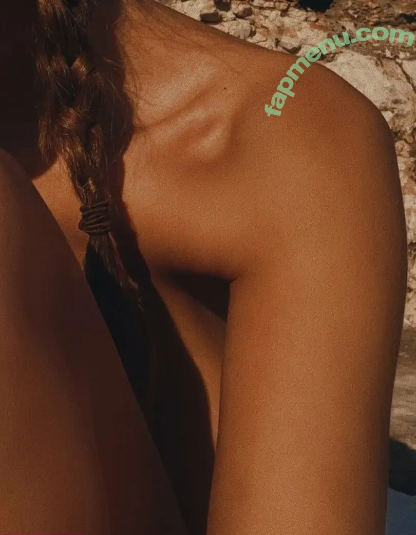 Pia Volckmann nude photo #0242 (pia__kim)