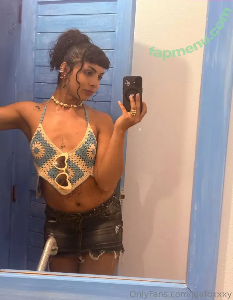 piafoxxxy nude photo #0035 (piafoxx)