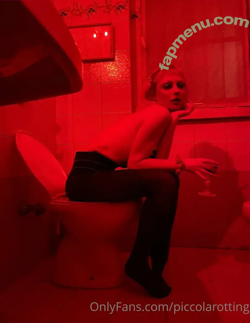 piccolarotting nude photo #0005 (piccolarotting)
