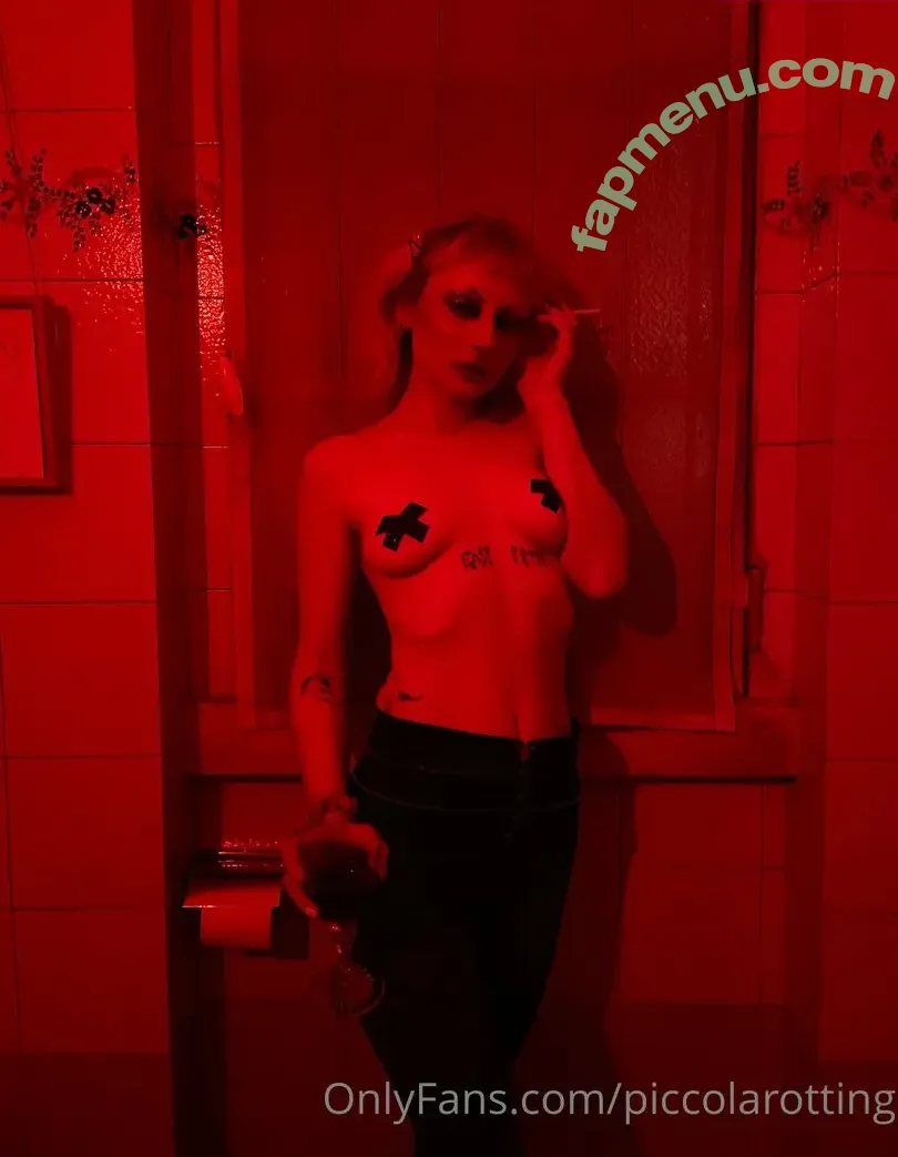 piccolarotting nude photo #0006 (piccolarotting)
