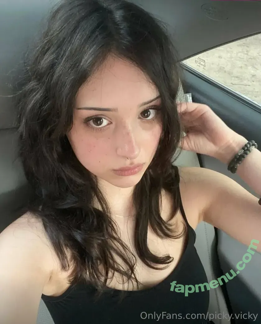 picky.vicky nude photo #0054 (dinosammycavkings)