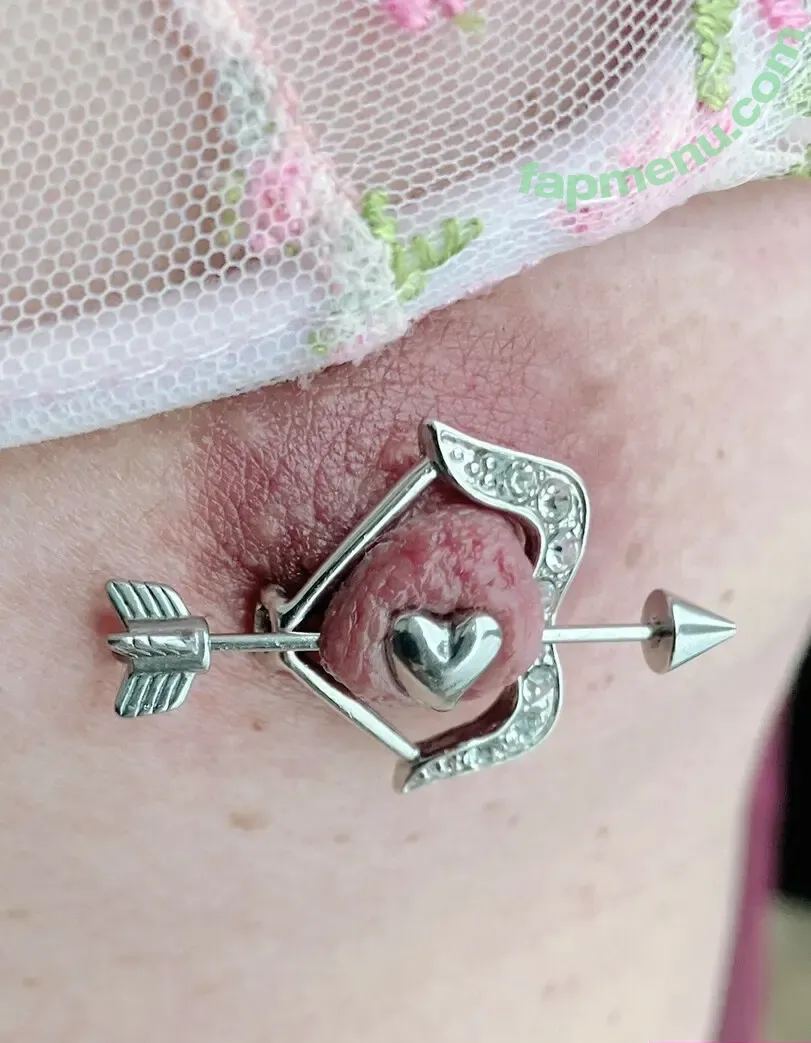 pierced_miyu nude photo #0022 (pierced__princess_)