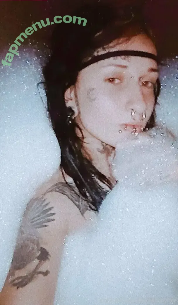 piercedbaby_free nude photo #0005 (pierced_ny_)