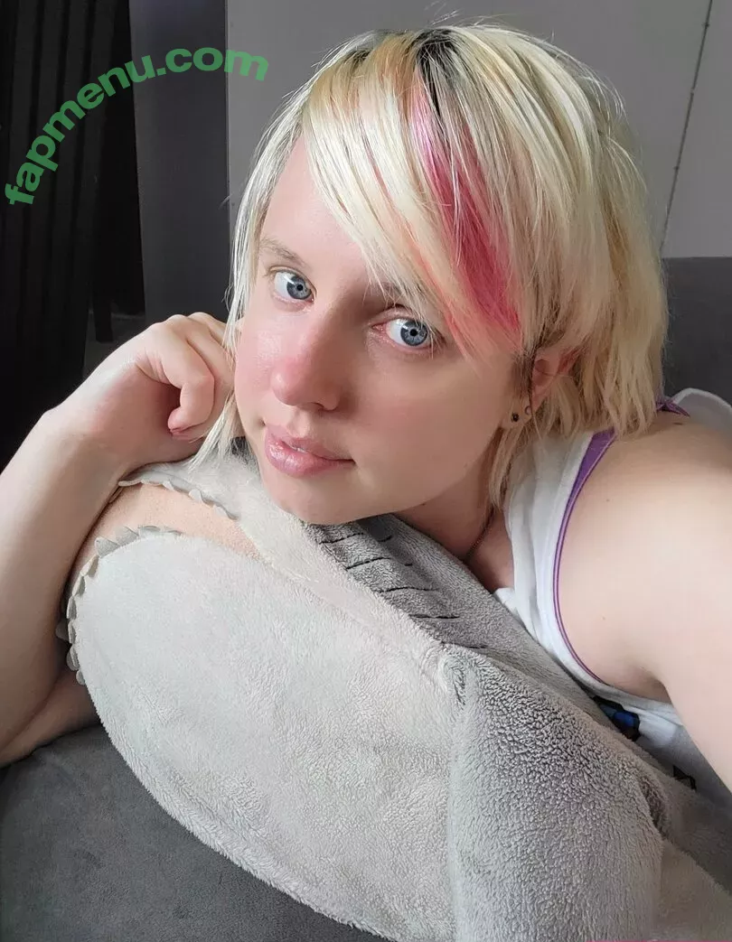 piggynukka nude photo #0053 (piggynukka)