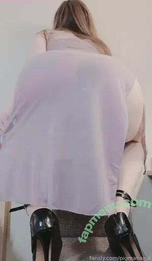 Pigmananal / pog.evie.official nude photo #0357