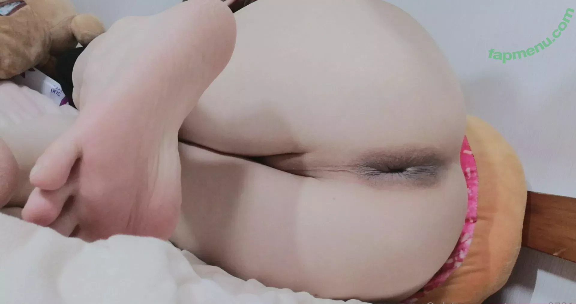 Pigmananal nude photo #0012 (pog.evie.official)