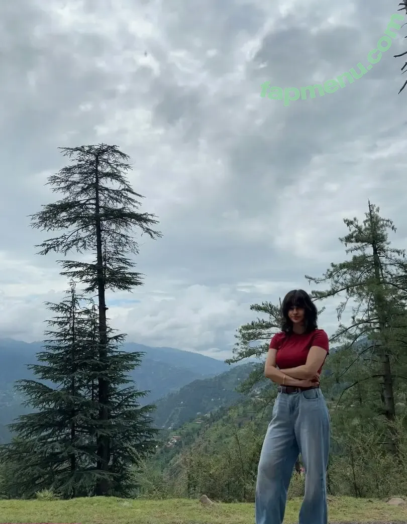 piiewww nude photo #0004 (piiewww)