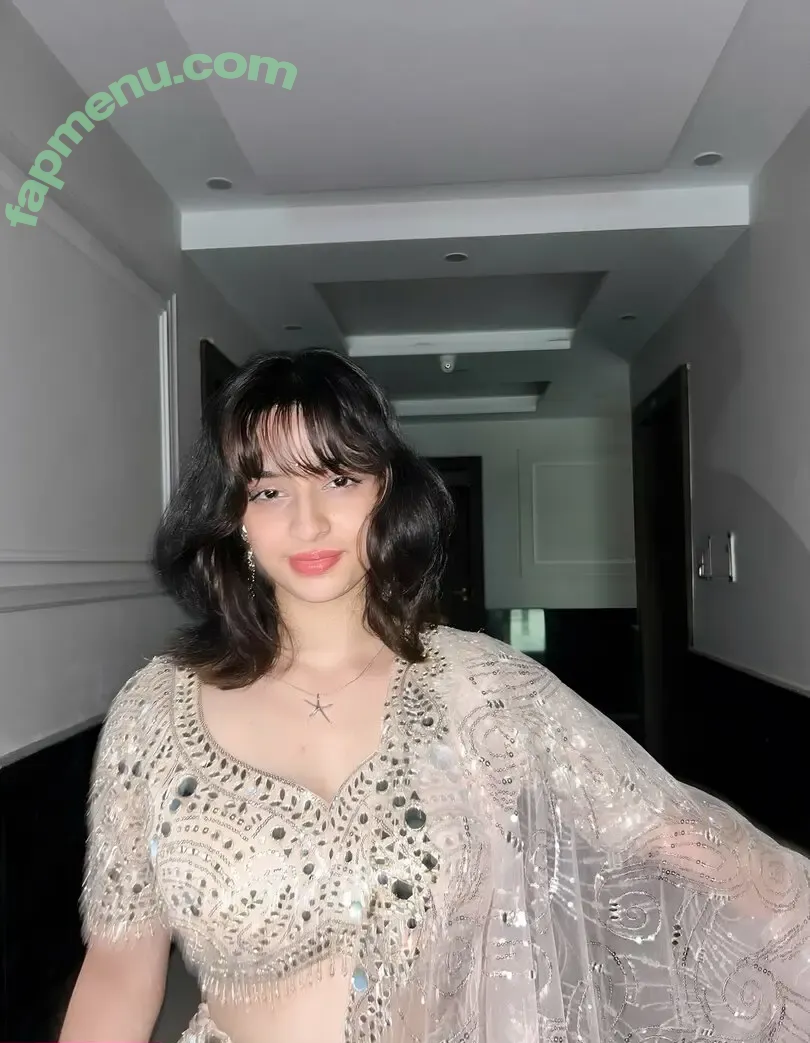 piiewww nude photo #0023 (piiewww)