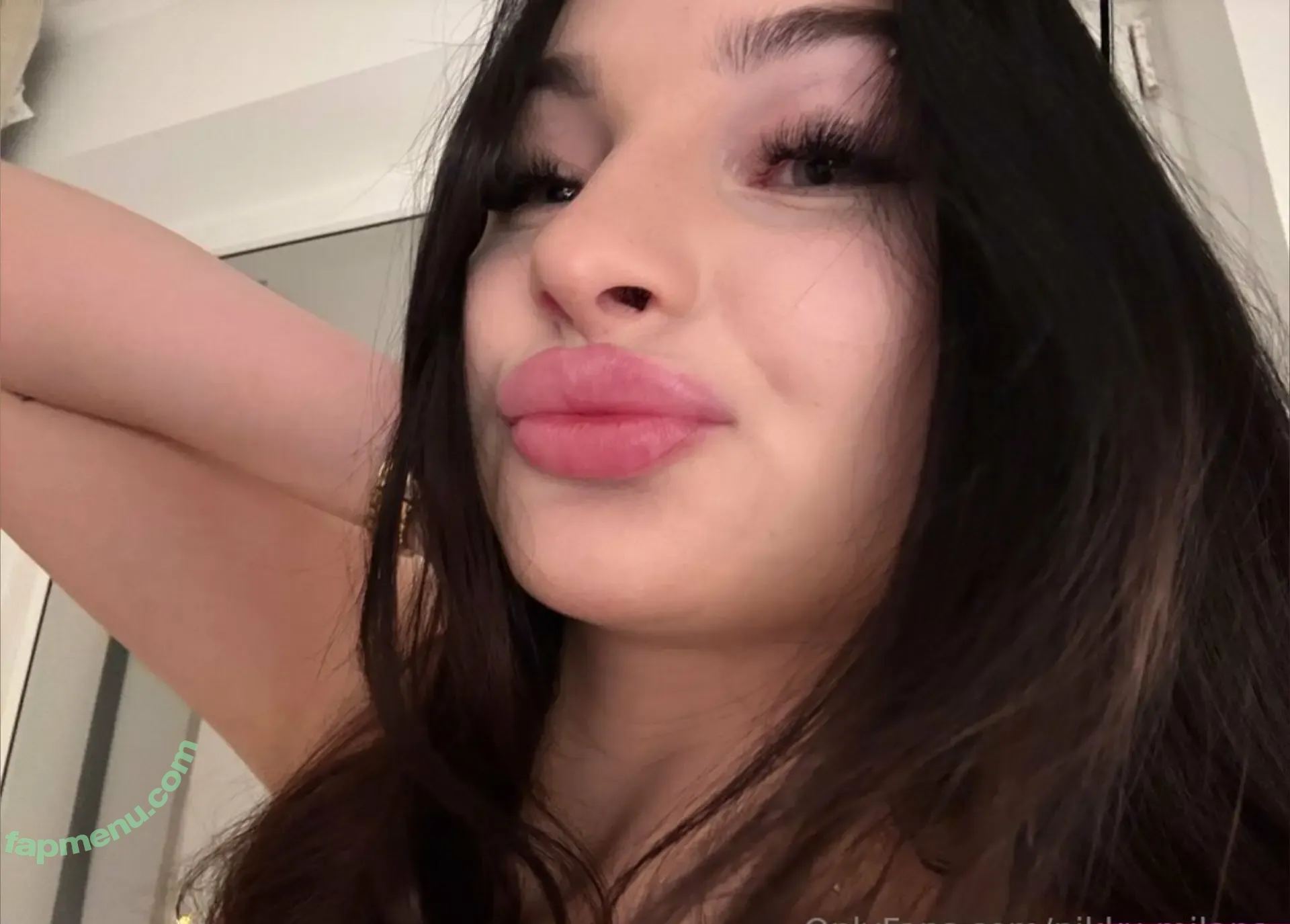 pikku.milana nude photo #0131 (pikku.milana)