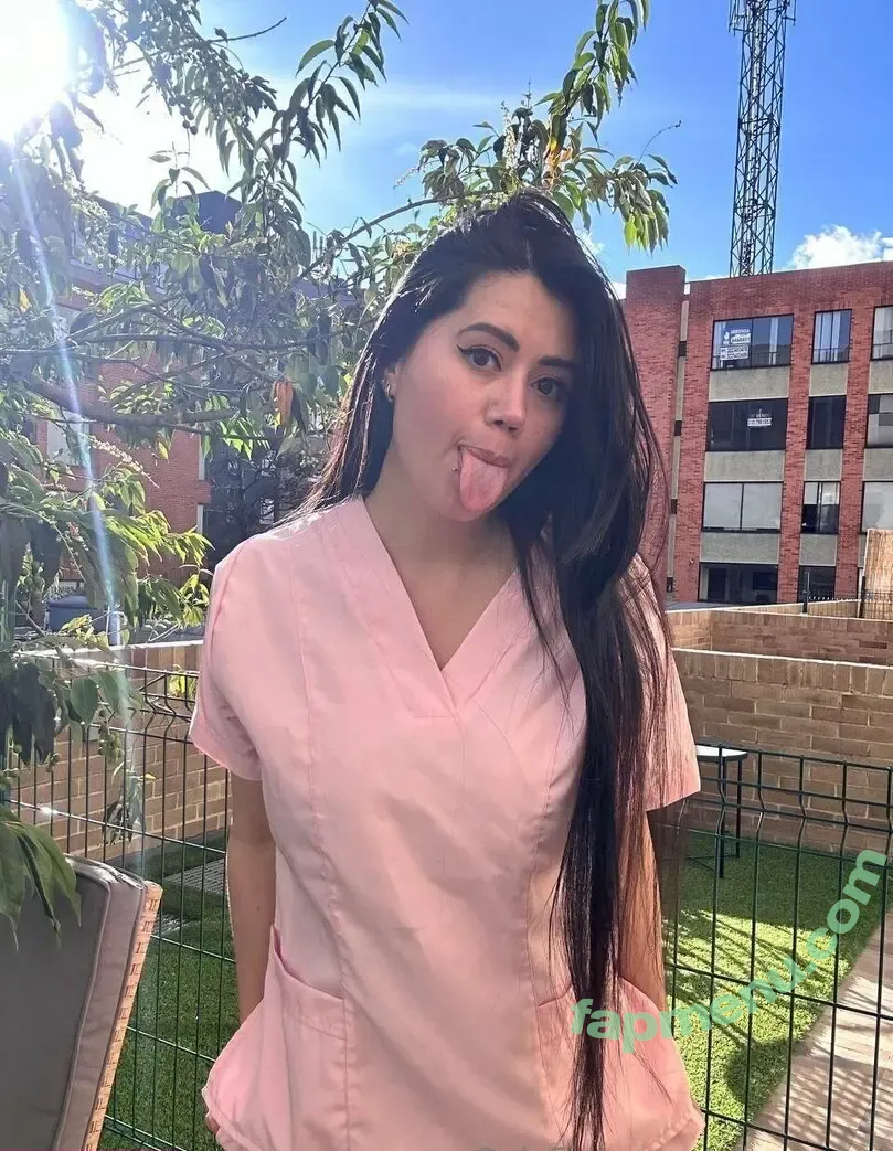 pilar.nurse nude photo #0383 (nurse.pilar)