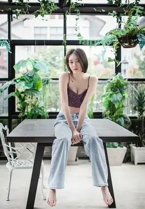 Pimploy Chitranapawong / ploy_pimployy nude photo #0001