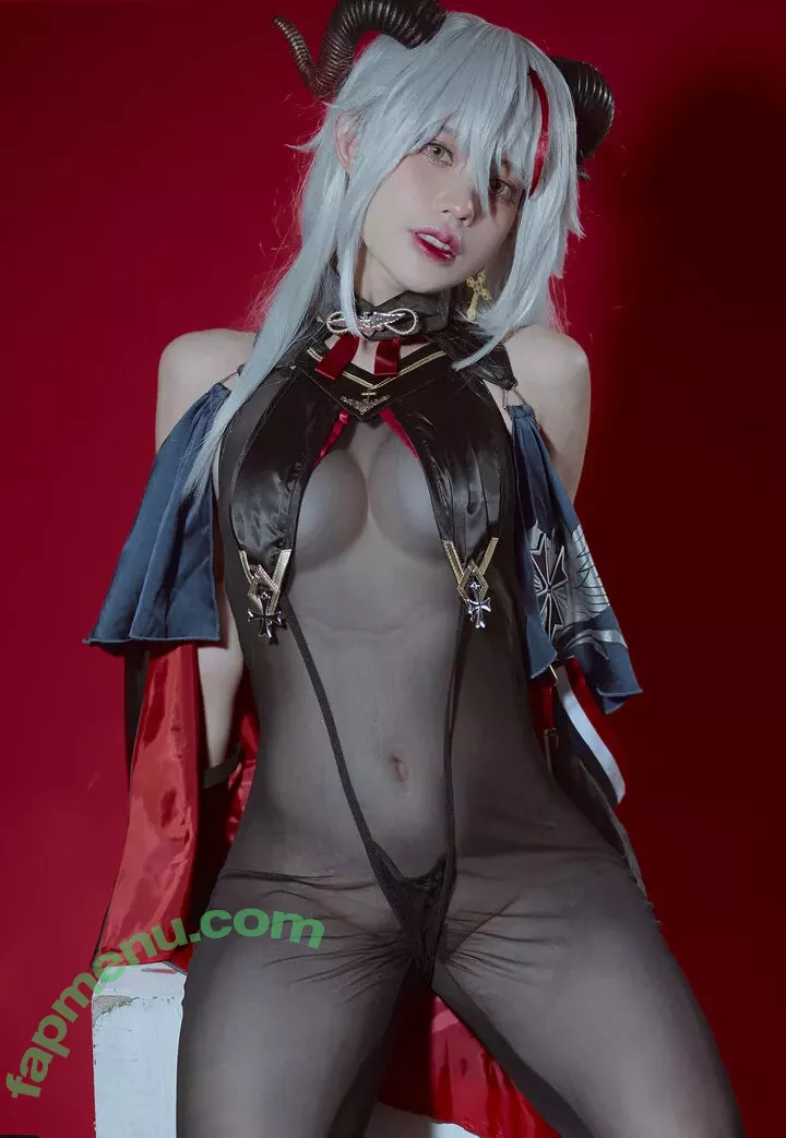 Pingping 2011 nude photo #0262 (Kawai Binh / ping.cos / pingpinggg2011)