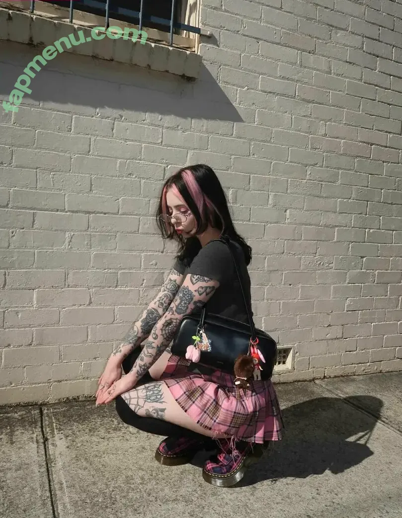 pink_princess_tk nude photo #0002 (pink_princess_tk)