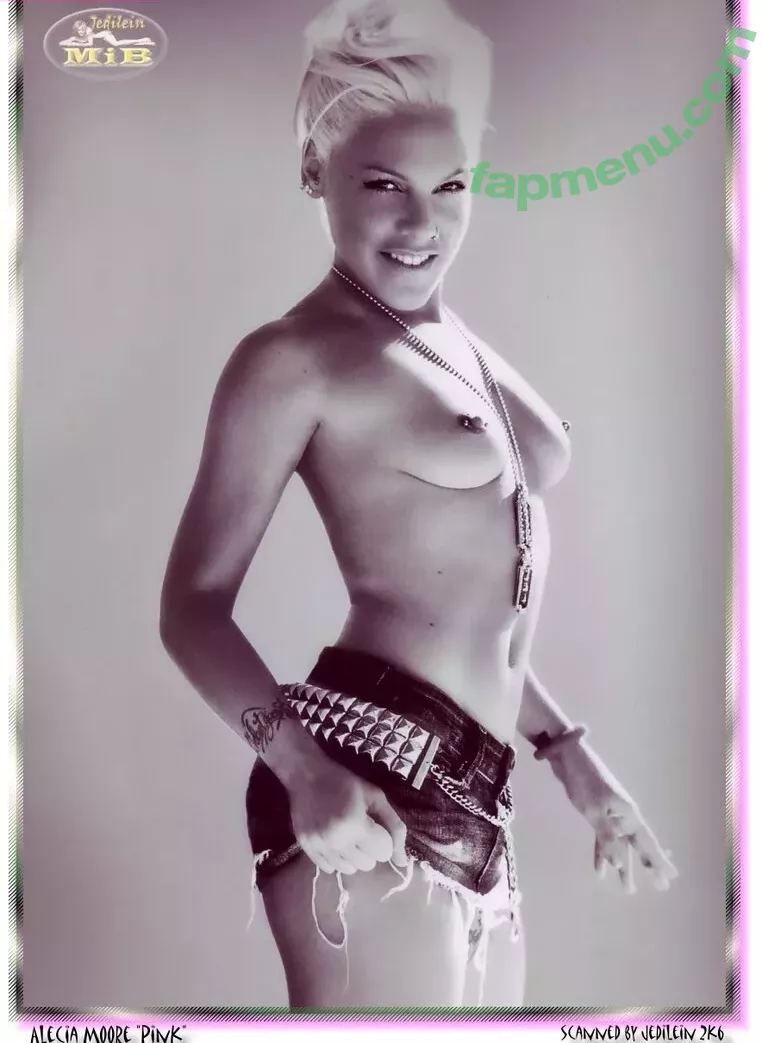 Pink nude photo #0060 (Alecia Beth Moore / pinksuicide)