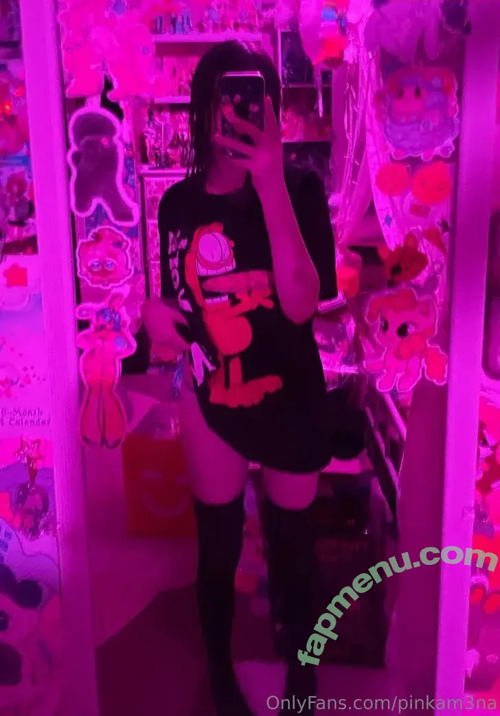 pinkam3na nude photo #0066 (pinkamena_the_cupcakemaker)