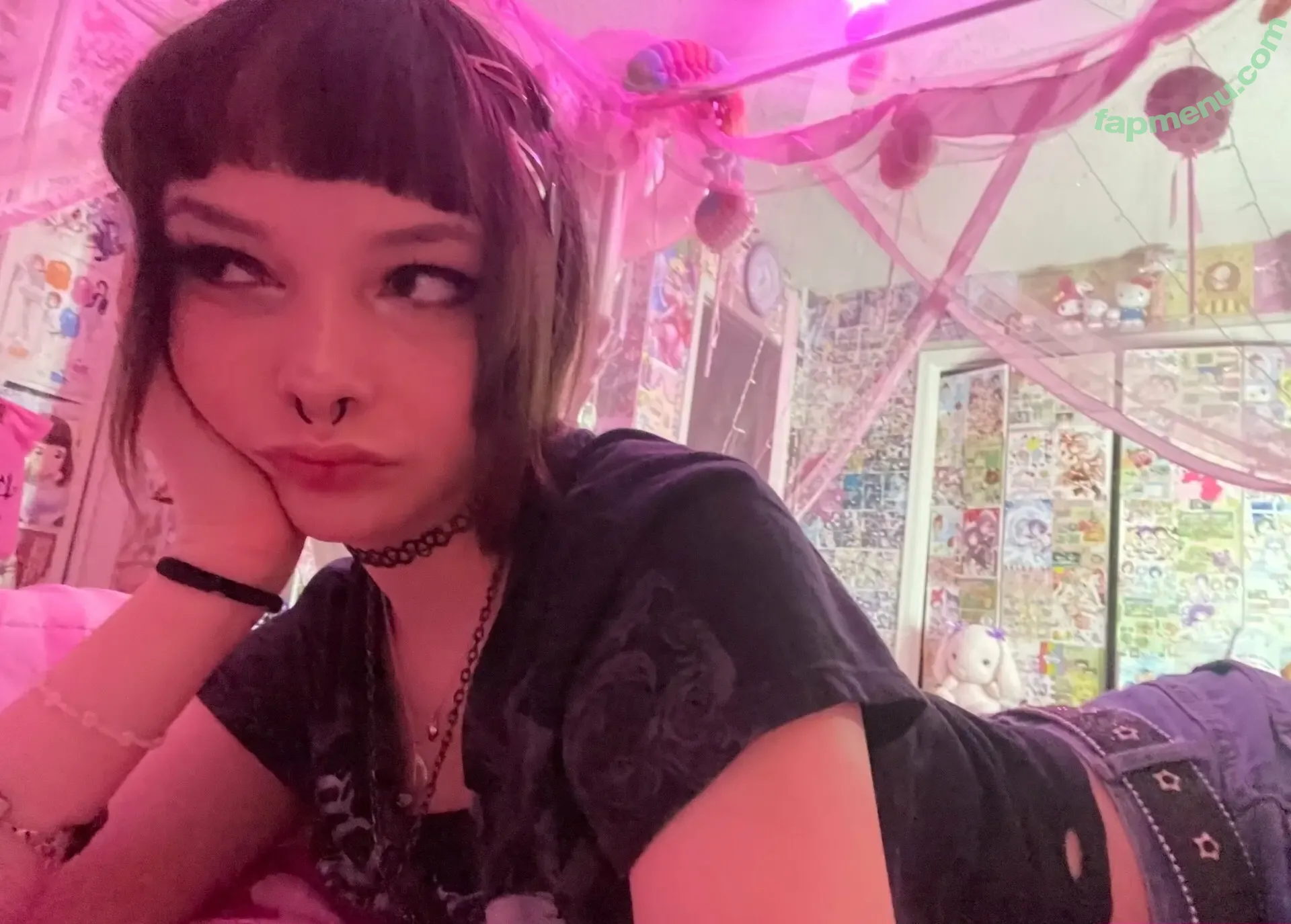pinkam3na nude photo #0086 (pinkamena_the_cupcakemaker)