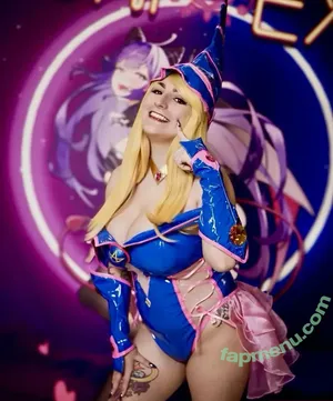 PinkHairedFox nude photo #0021