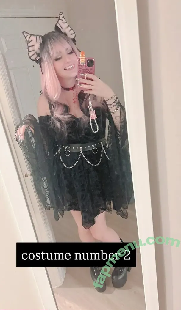 PinkHairedFox nude photo #0017 (PinkHairedFox)