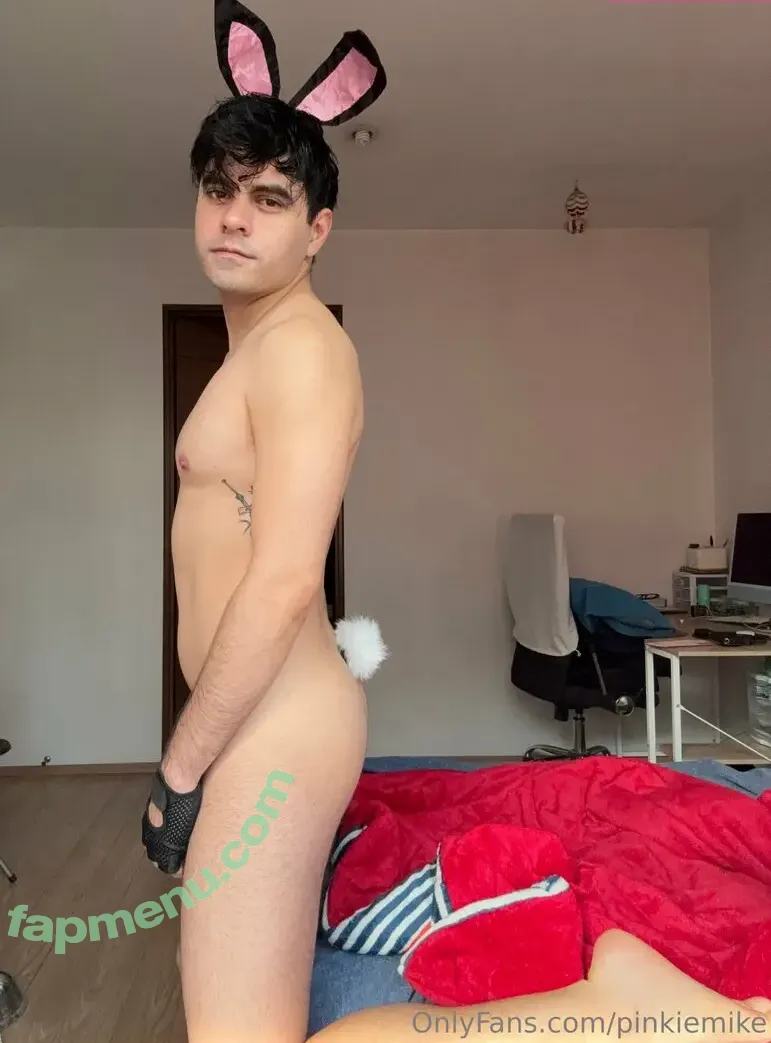 pinkiemike nude photo #0001 (pinkiemike)
