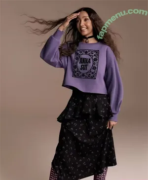 PinkPantheress / aloe_vera nude photo #0147