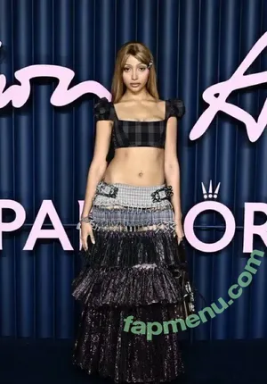 PinkPantheress / aloe_vera nude photo #0182