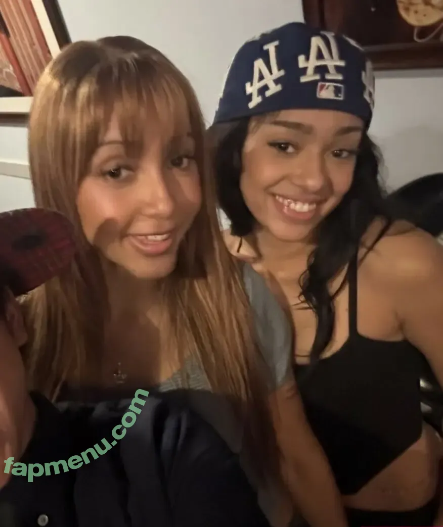 PinkPantheress nude photo #0161 (aloe_vera)