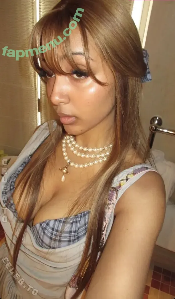 PinkPantheress nude photo #0172 (aloe_vera)