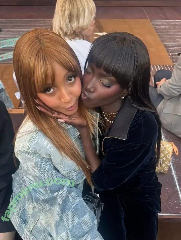 PinkPantheress nude photo #0193 (aloe_vera / pinkpantheress2)