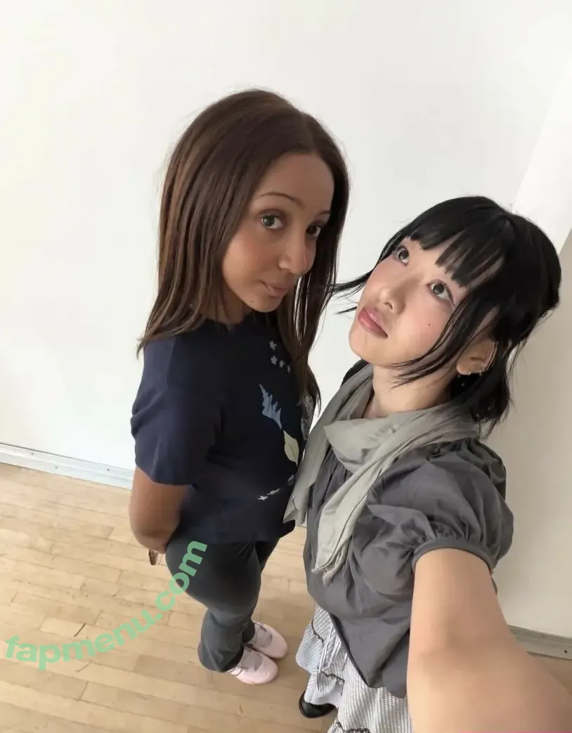 PinkPantheress nude photo #0194 (aloe_vera / pinkpantheress2)