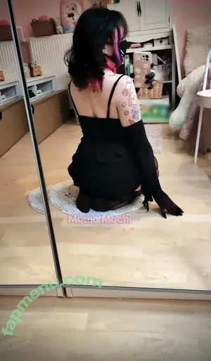  nude photo #0001