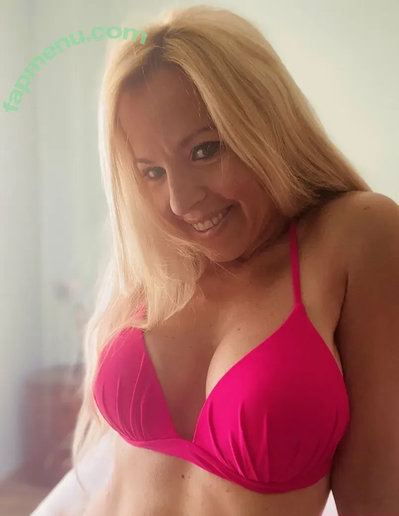 pinkrose821 nude photo #0007 (pinkrose821)