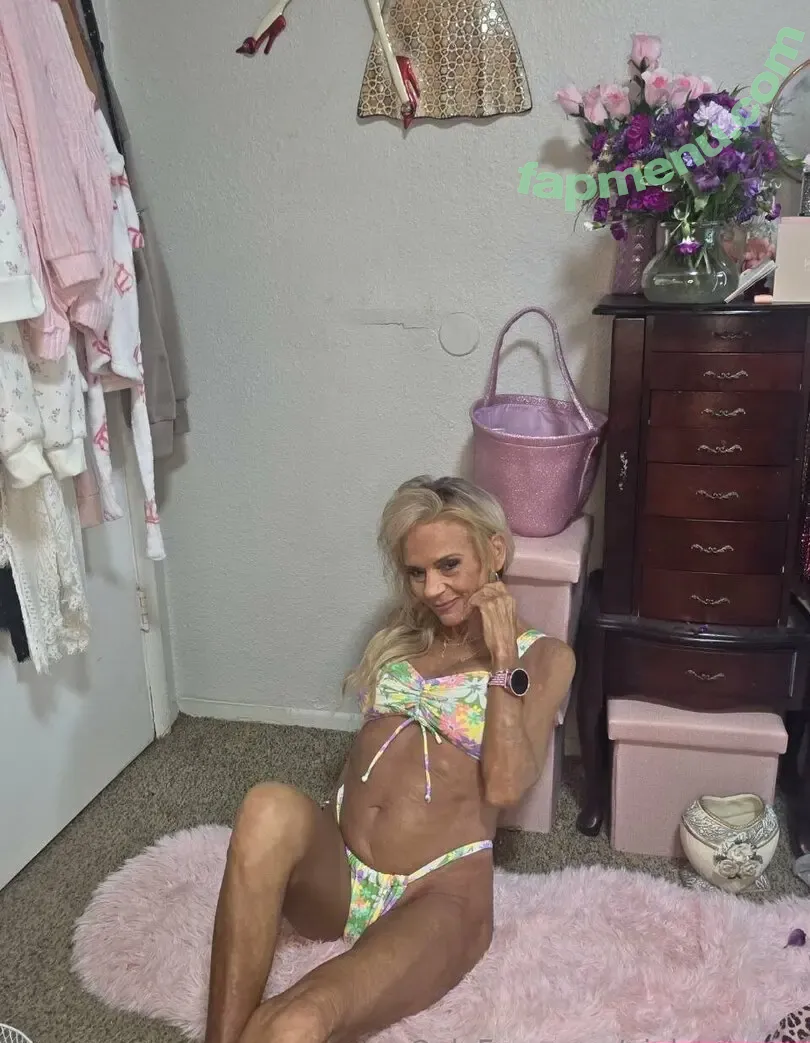 pinkrosexox nude photo #0050 (pinkrosexox)