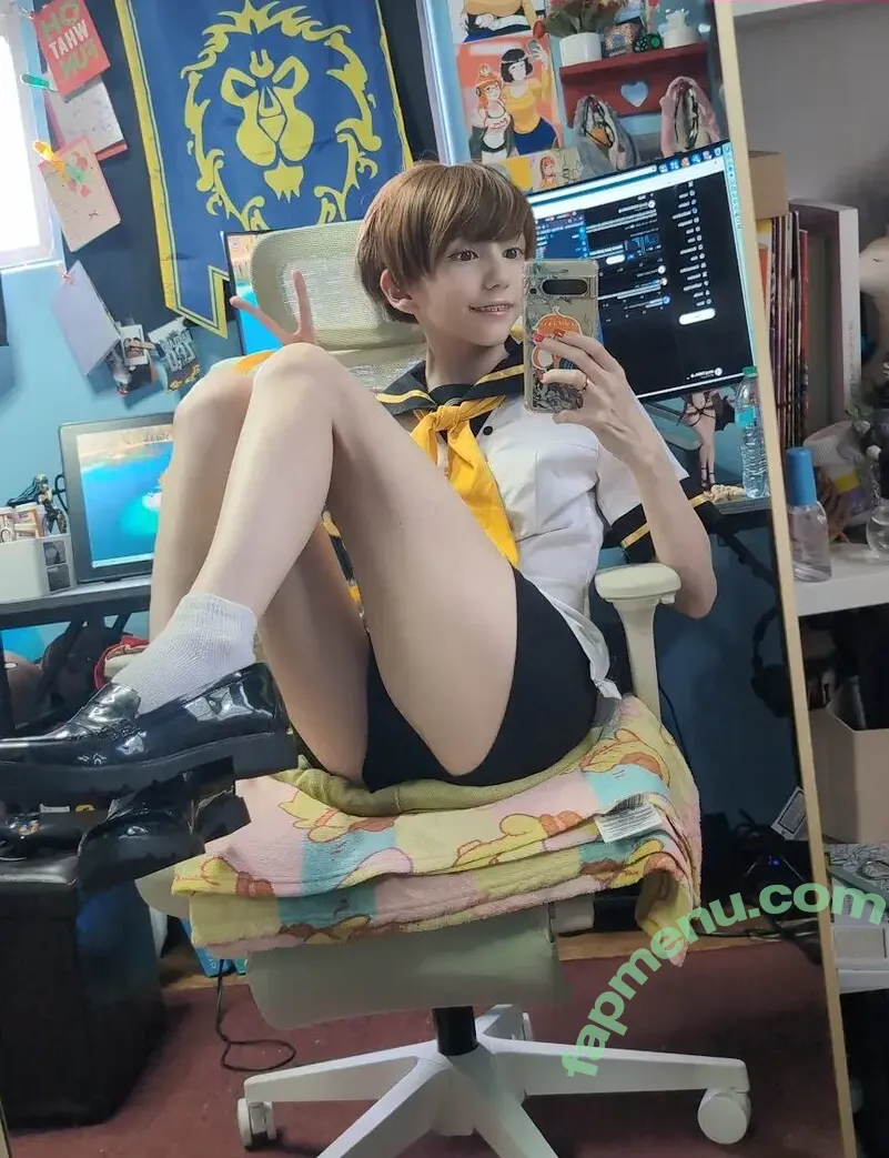 pinksweets8 nude photo #0012 (EllenZappa)