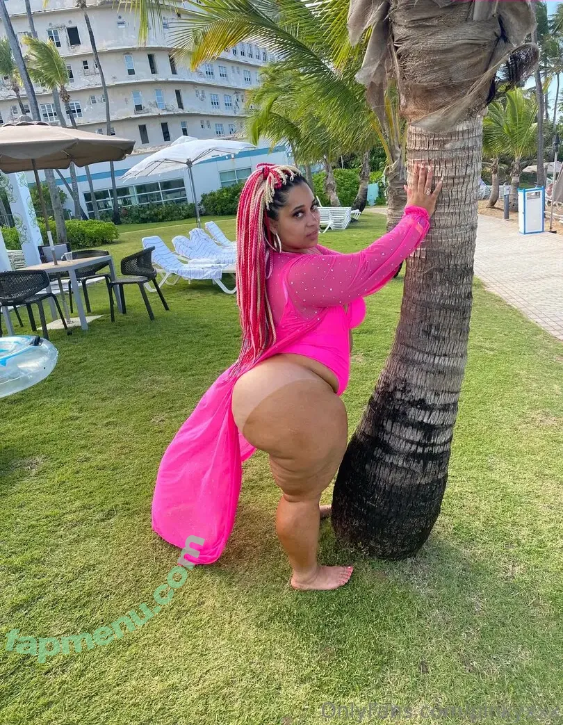 PinkyXXX nude photo #0940 (Website / pinkyfitness)