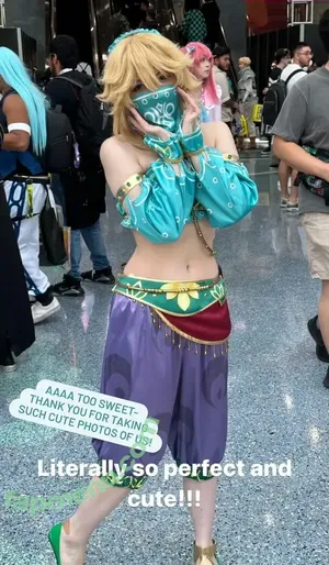 Pipcosplays nude photo #0001
