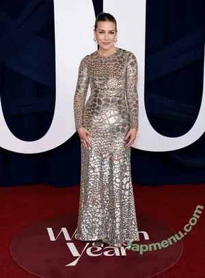 Piper Perabo / piperperabo nude photo #0050