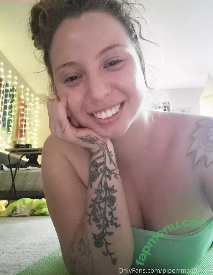 PiperMaePeach nude photo #0005 (pipermach / pipermaepeachy)