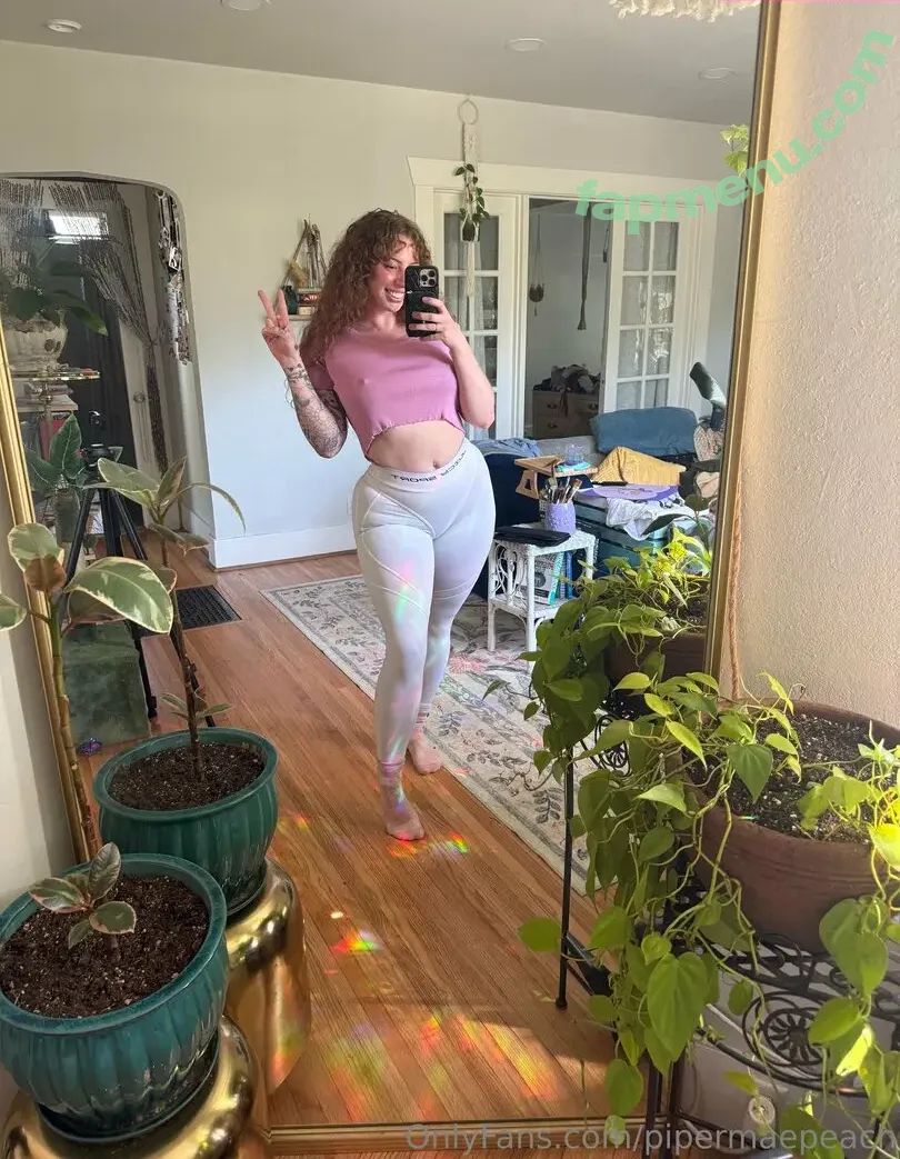 PiperMaePeach nude photo #0304 (pipermach / pipermaepeachy)