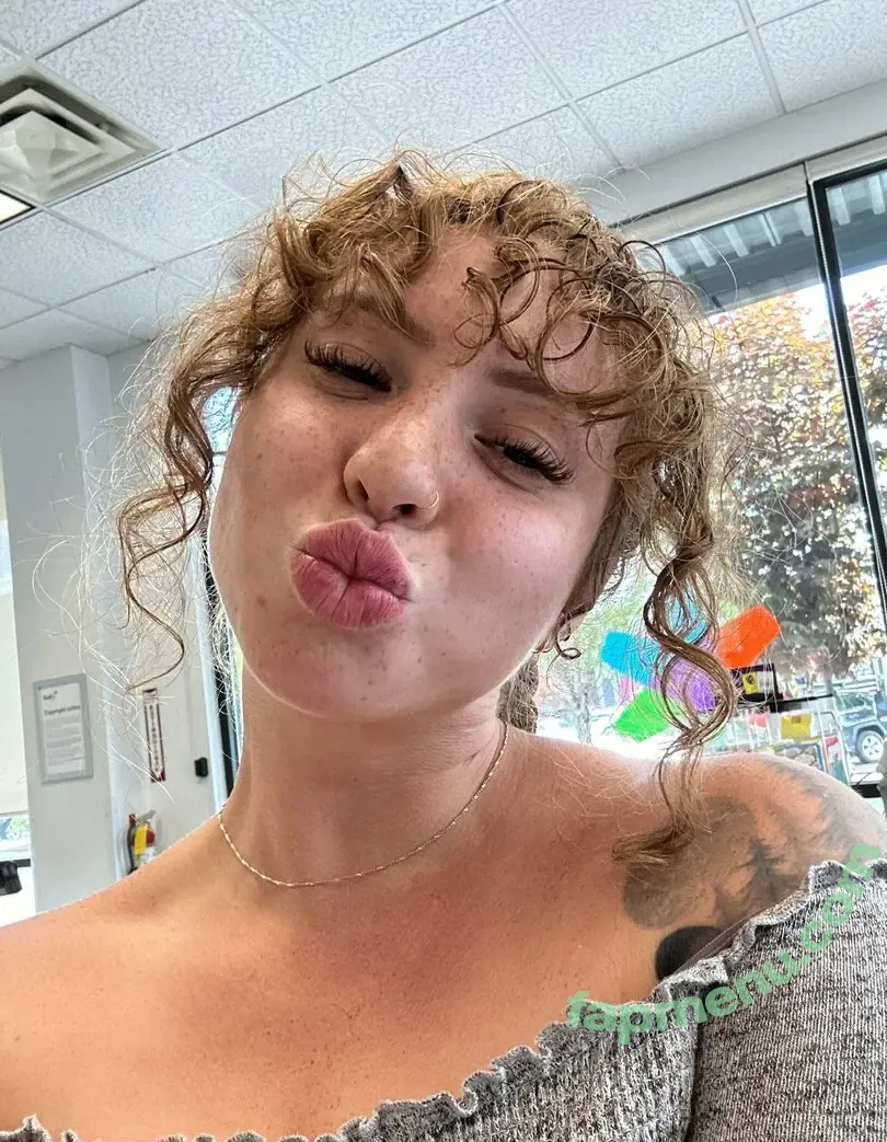 PiperMaePeach nude photo #0325 (pipermach / pipermaepeachy)