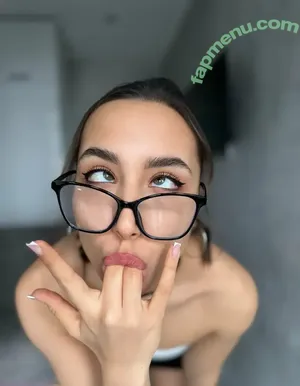 piperpinkstar / BellaViv nude photo #0098