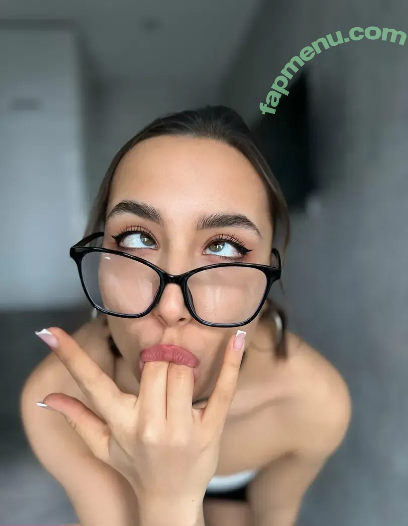 piperpinkstar nude photo #0098 (BellaViv)