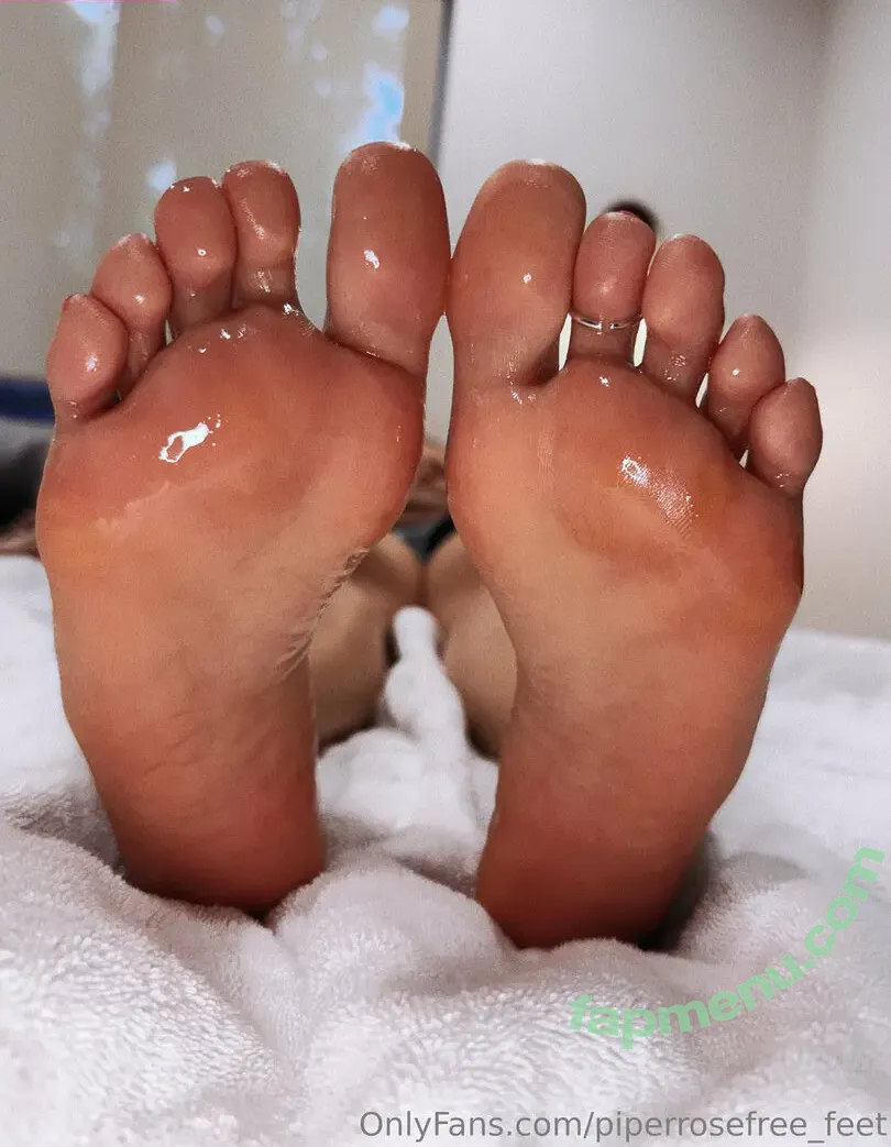 piperrosefree_feet nude photo #0023 (piperfeet)