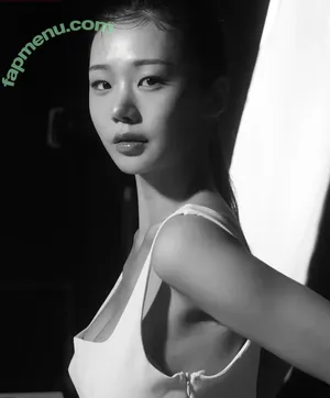 pipimik__ / 천미경 nude photo #0006