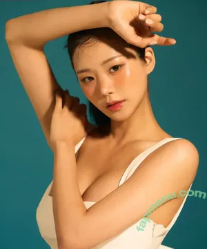 pipimik__ / 천미경 nude photo #0014
