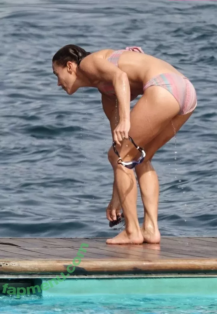 Pippa Middleton nude photo #0003 (pippa.middleton.matthews)