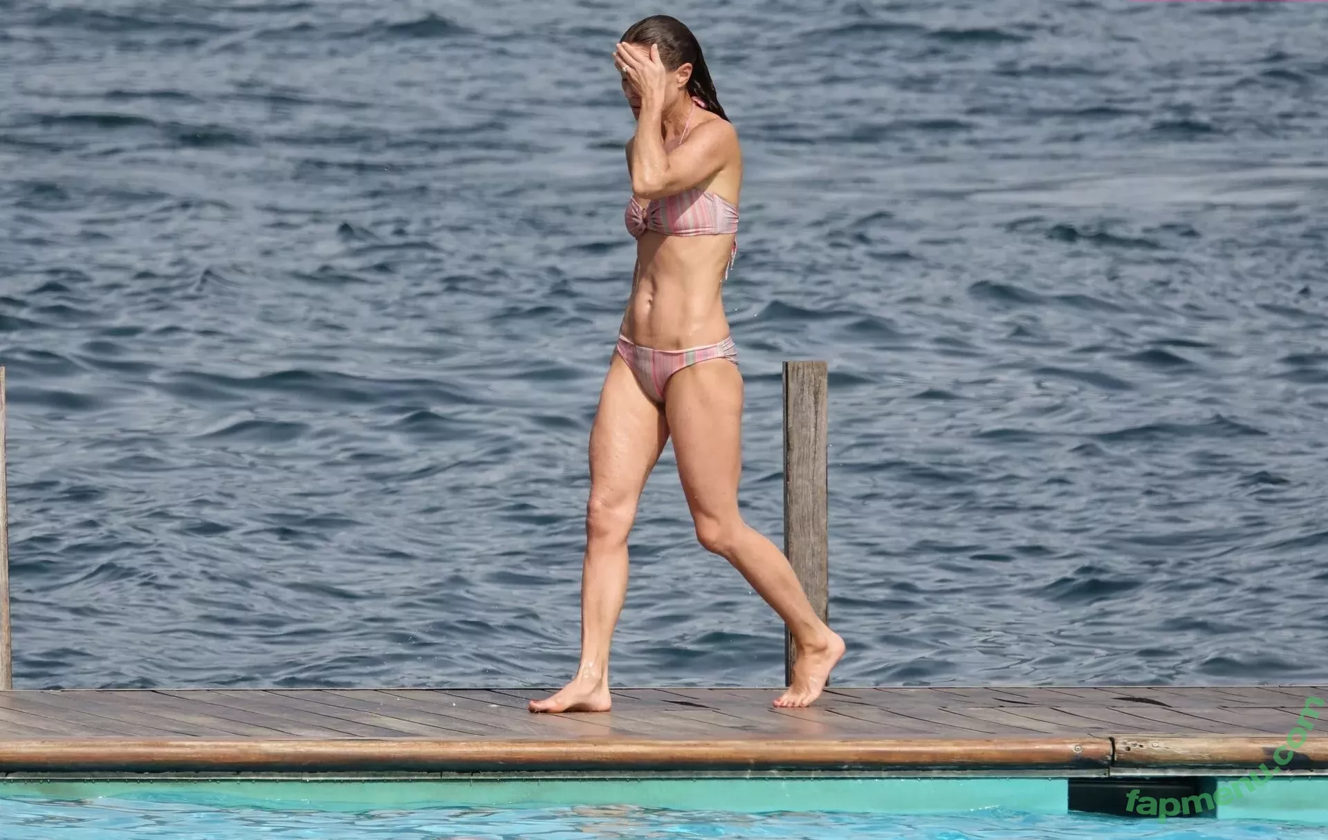 Pippa Middleton nude photo #0005 (pippa.middleton.matthews)