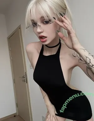 nude photo #0010