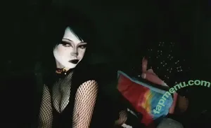 pipssqueakss nude photo #0926