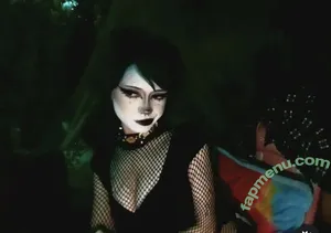 pipssqueakss nude photo #0930